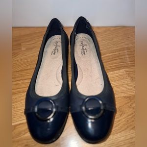Women's Clarks Gracelin Wind Ballet size 7.5 Navy blue